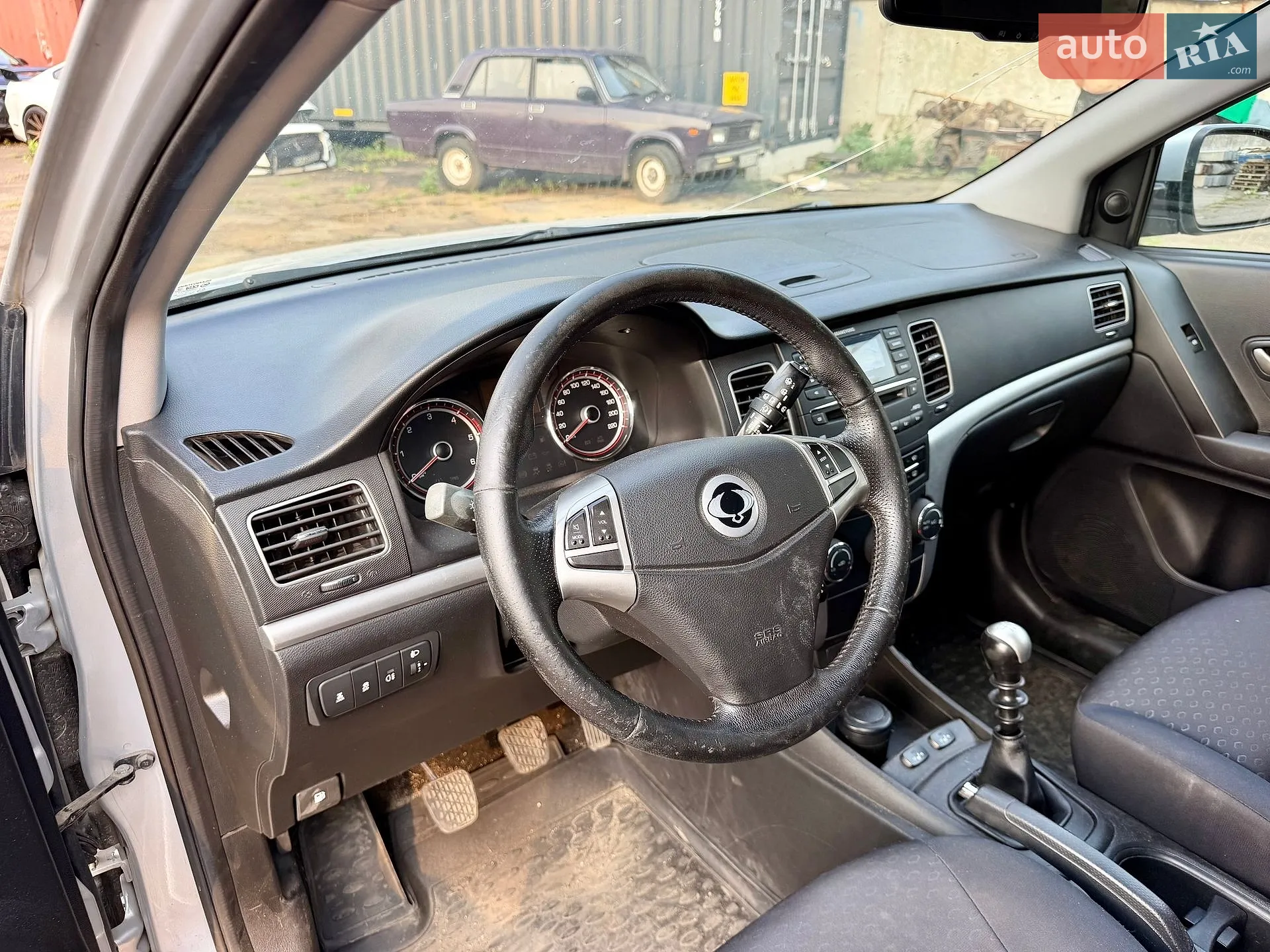 2012 SsangYong Korando - мініатюра 15