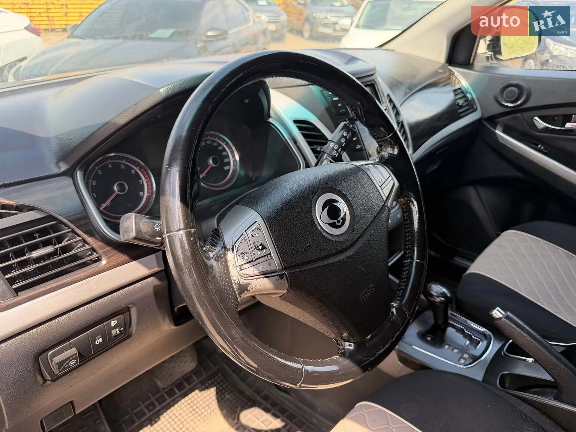 2014 SsangYong Korando - мініатюра 26
