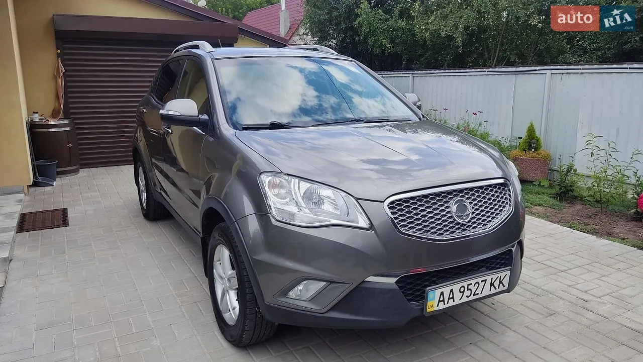 2013 SsangYong Korando - мініатюра 11