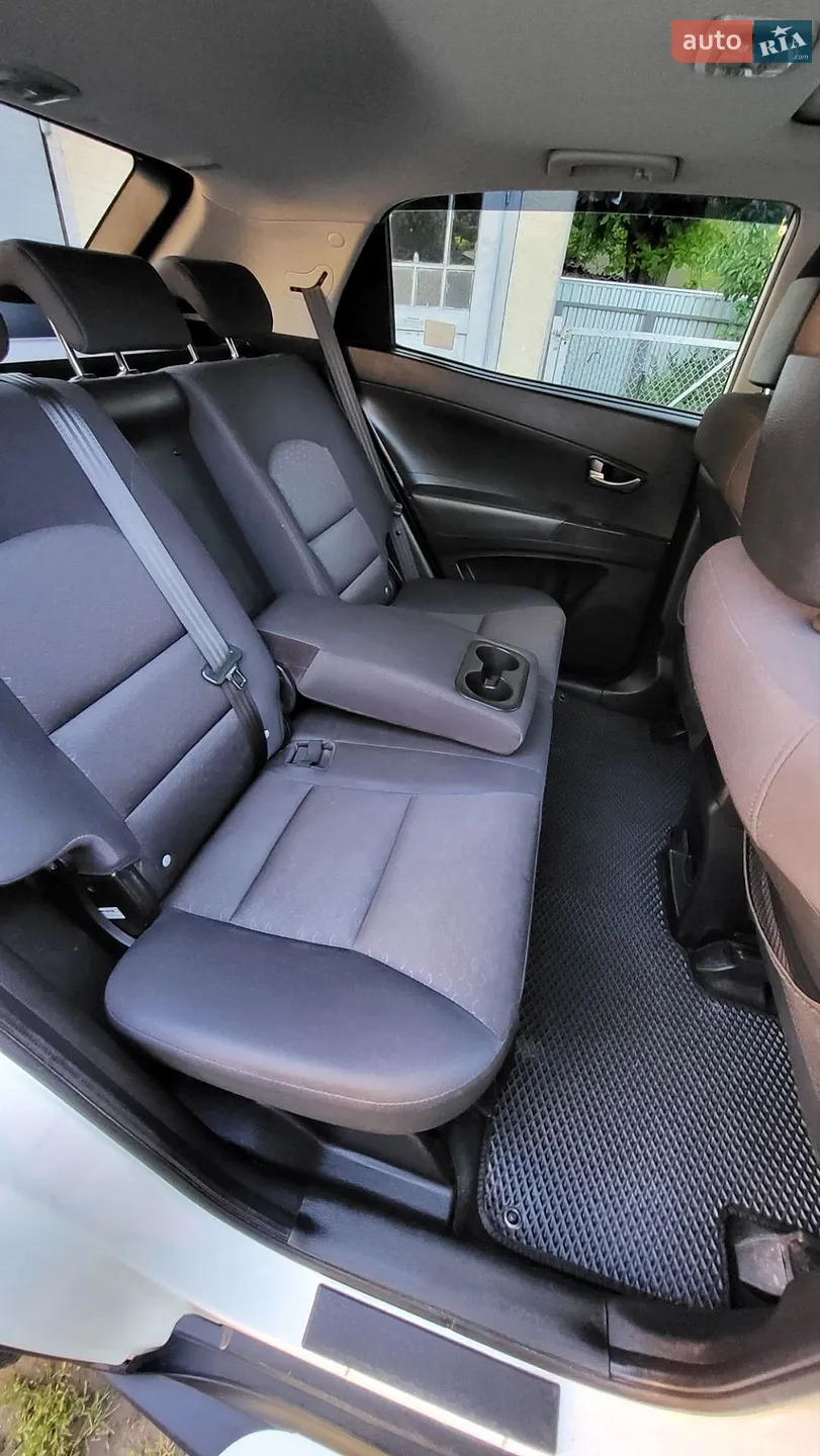 2011 SsangYong Korando - мініатюра 19
