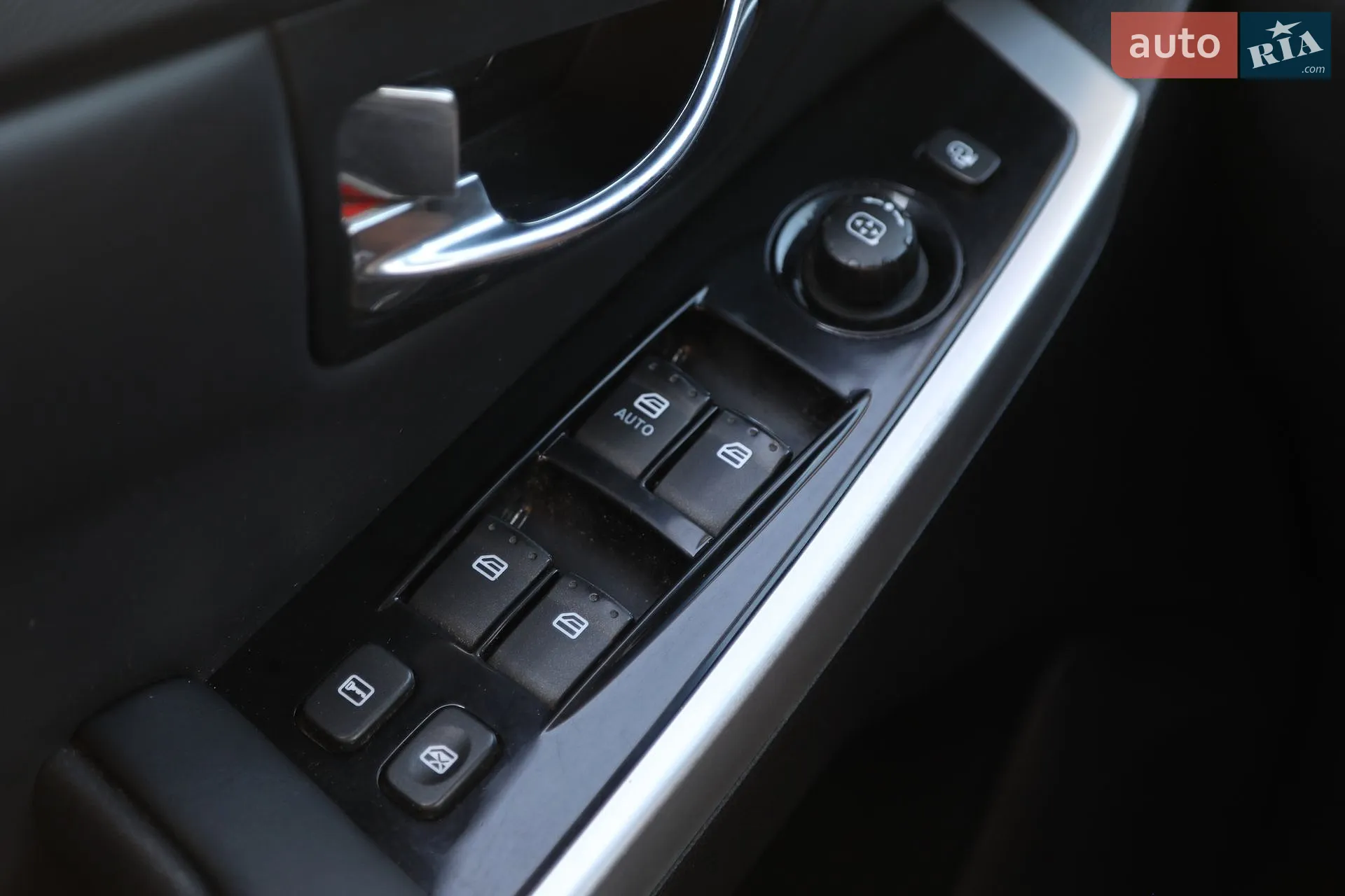 2014 SsangYong Korando - мініатюра 27