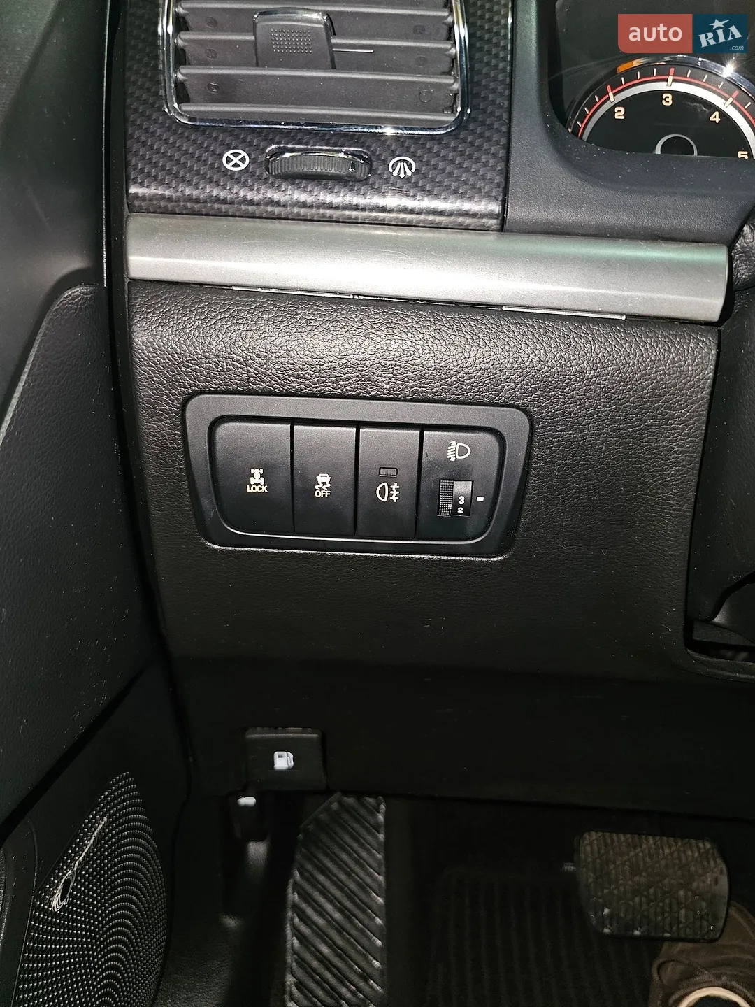 2012 SsangYong Korando - мініатюра 19