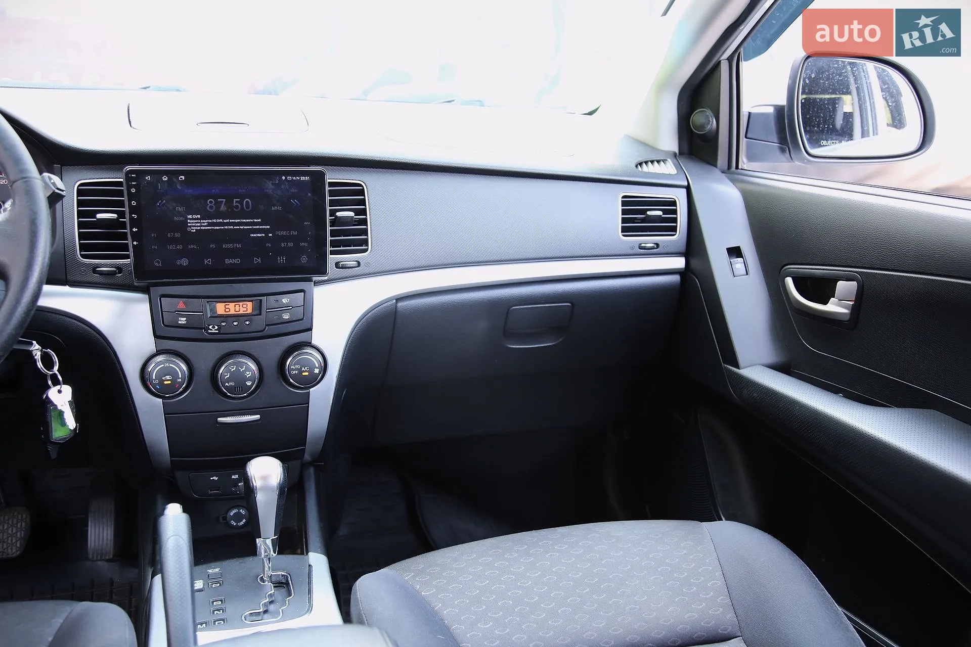 2011 SsangYong Korando - мініатюра 13