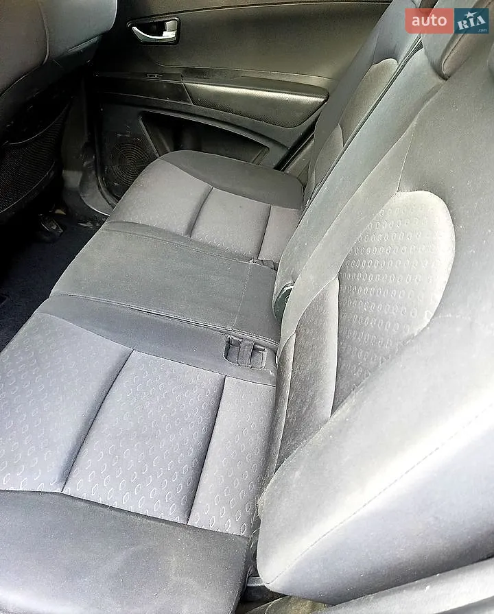 2011 SsangYong Korando - мініатюра 5