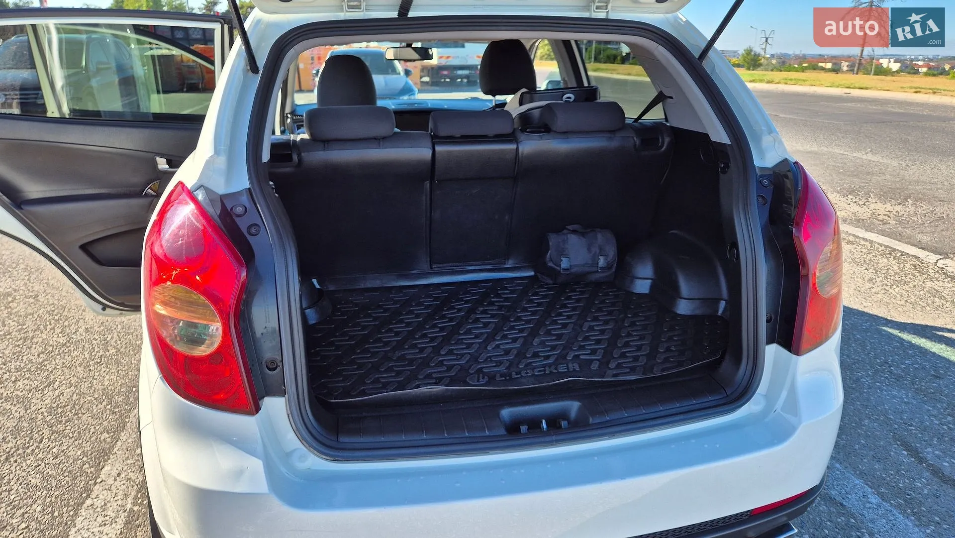 2013 SsangYong Korando - мініатюра 21