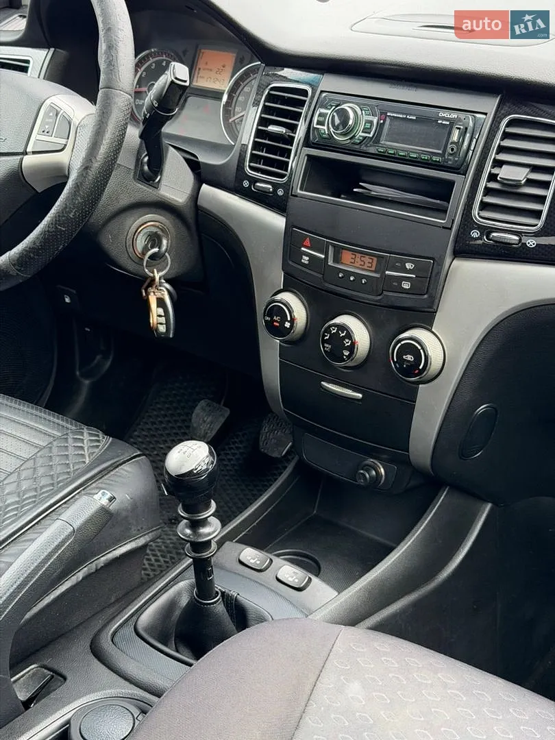 2012 SsangYong Korando - мініатюра 35