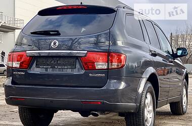 Позашляховик / Кросовер SsangYong Kyron 2014 в 