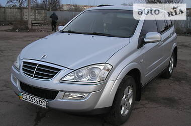 Позашляховик / Кросовер SsangYong Kyron 2010 в 