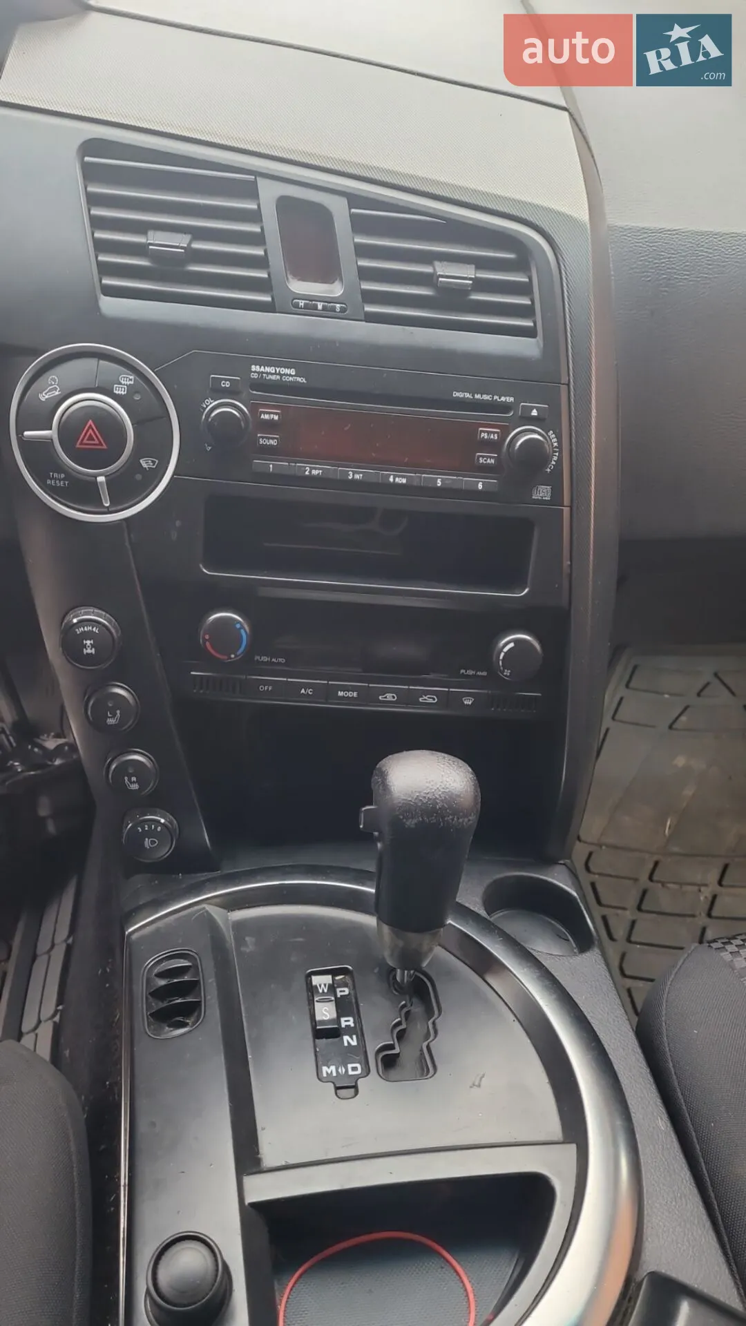 2010 SsangYong Kyron - мініатюра 4