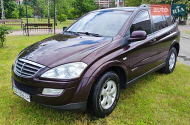 Внедорожник / Кроссовер SsangYong Kyron 2010 в 