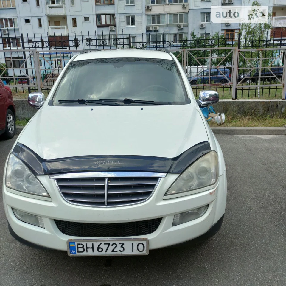 2010 SsangYong Kyron - мініатюра 11