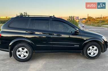 Внедорожник / Кроссовер SsangYong Kyron 2012 в 