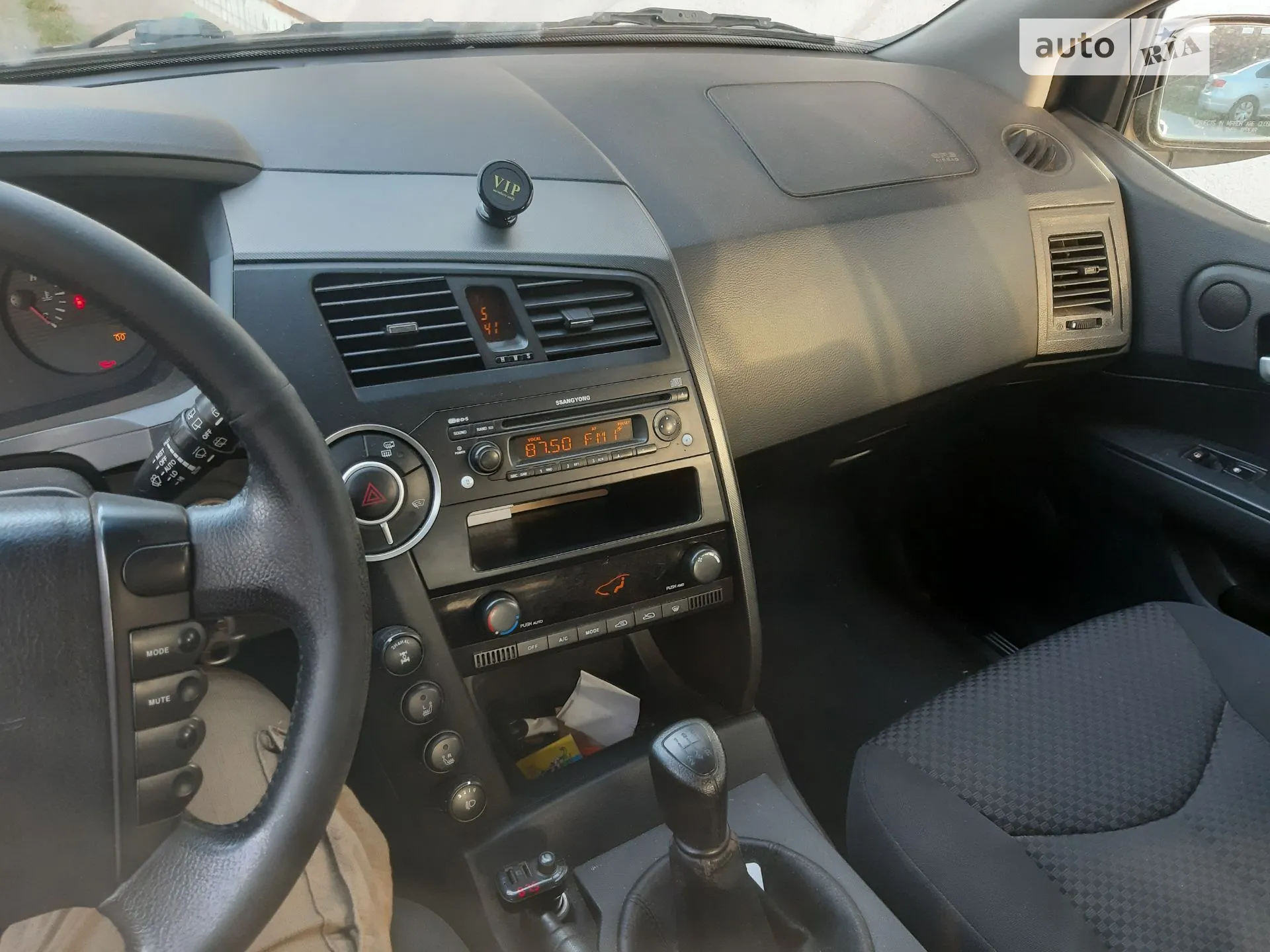 2010 SsangYong Kyron - мініатюра 8