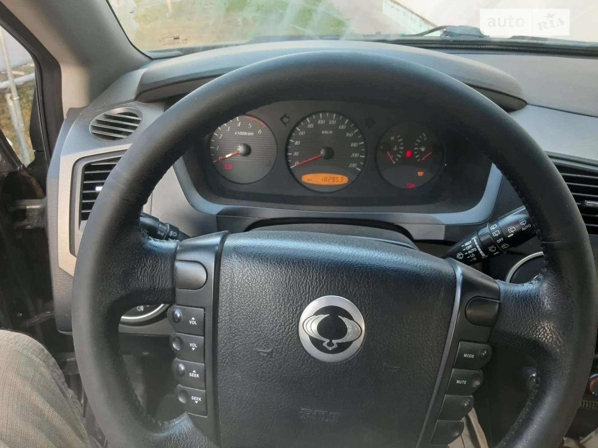 2010 SsangYong Kyron - мініатюра 9