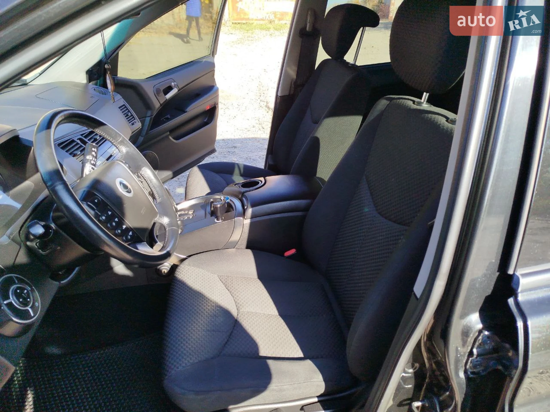 2010 SsangYong Kyron - мініатюра 10