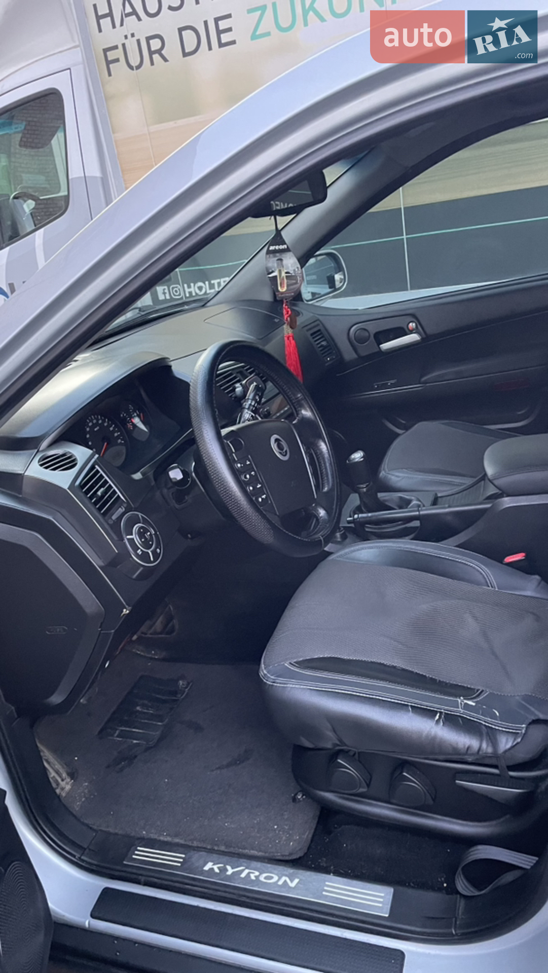 2010 SsangYong Kyron - мініатюра 9