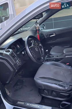 Позашляховик / Кросовер SsangYong Kyron 2010 в 