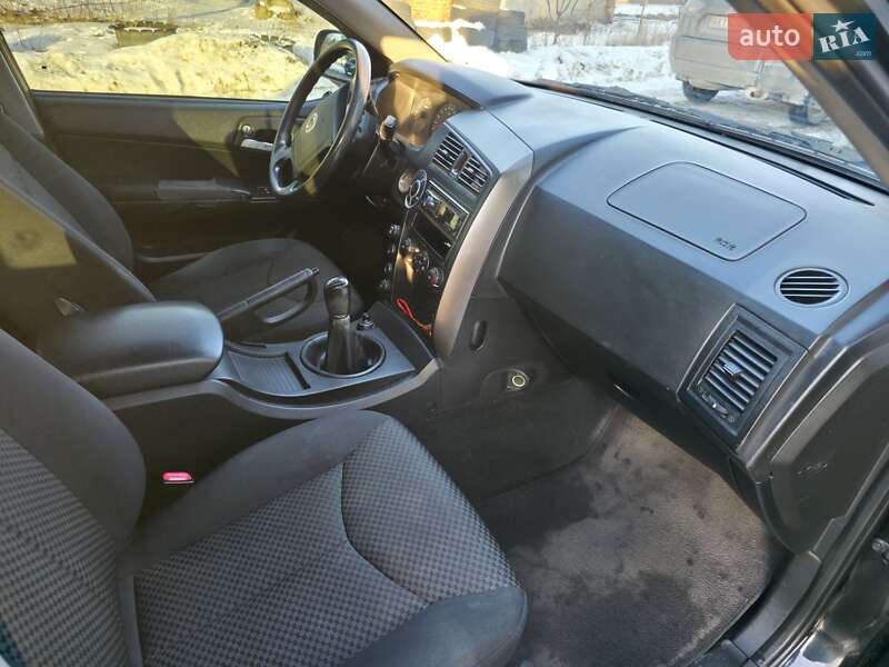 Внедорожник / Кроссовер SsangYong Kyron 2010 в Харькове