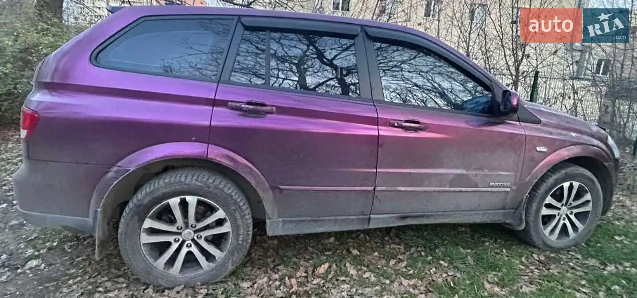 2010 SsangYong Kyron - мініатюра 16