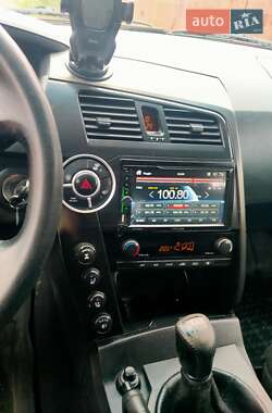Внедорожник / Кроссовер SsangYong Kyron 2010 в 