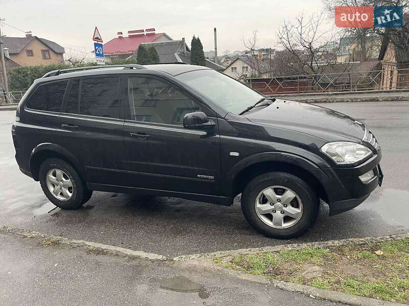 Внедорожник / Кроссовер SsangYong Kyron 2012 в 