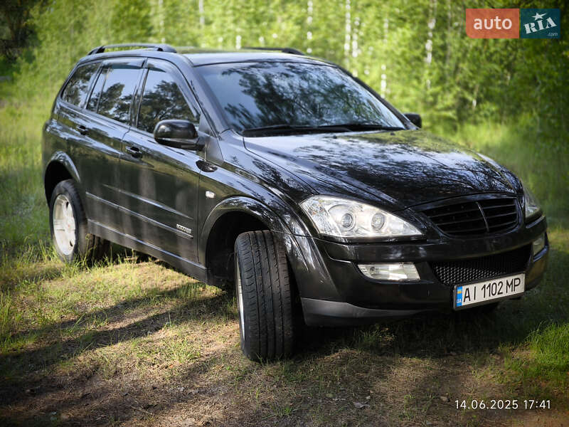 Внедорожник / Кроссовер SsangYong Kyron 2010 в 
