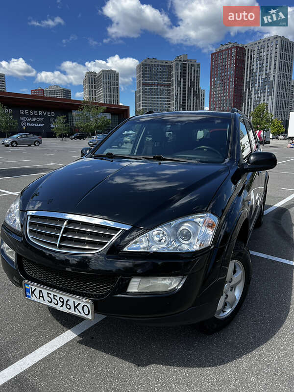 Внедорожник / Кроссовер SsangYong Kyron 2010 в Киеве