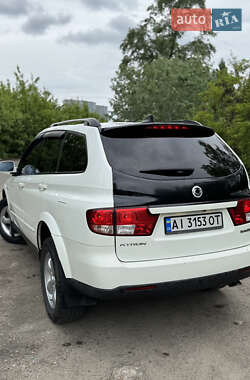 Позашляховик / Кросовер SsangYong Kyron 2013 в 
