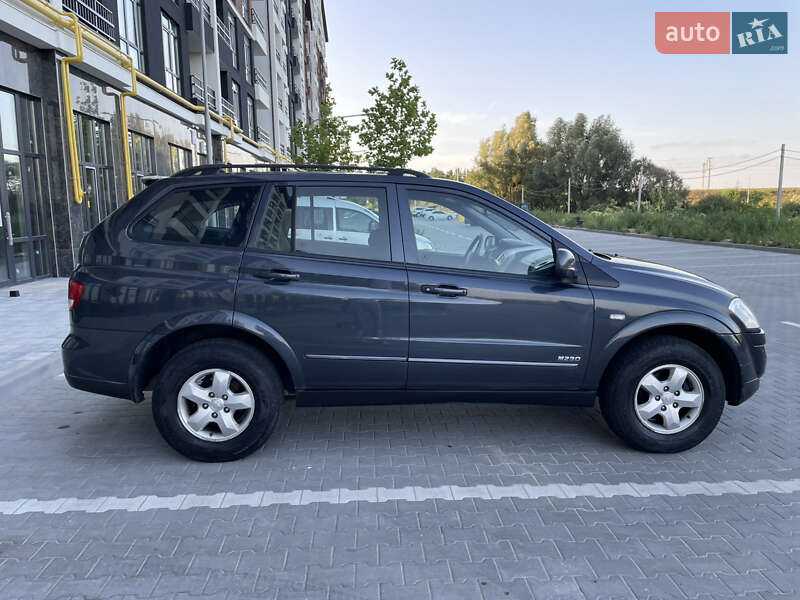 Внедорожник / Кроссовер SsangYong Kyron 2013 в Киеве