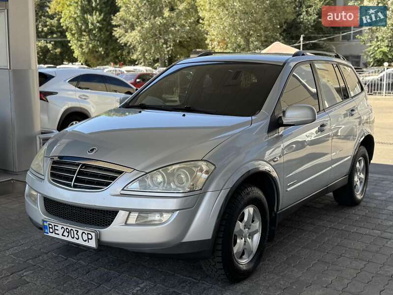 Позашляховик / Кросовер SsangYong Kyron 2010 в 
