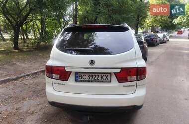 Позашляховик / Кросовер SsangYong Kyron 2009 в 