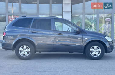 Позашляховик / Кросовер SsangYong Kyron 2010 в 