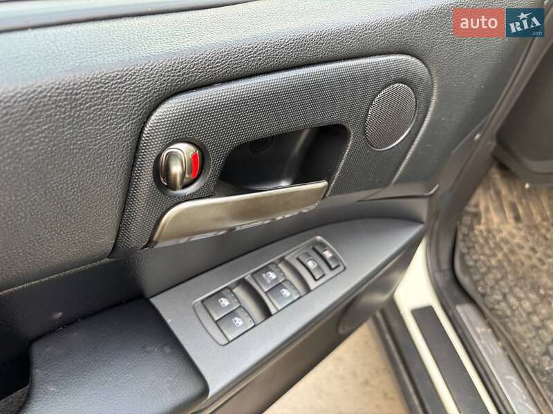 Внедорожник / Кроссовер SsangYong Kyron 2013 в Днепре