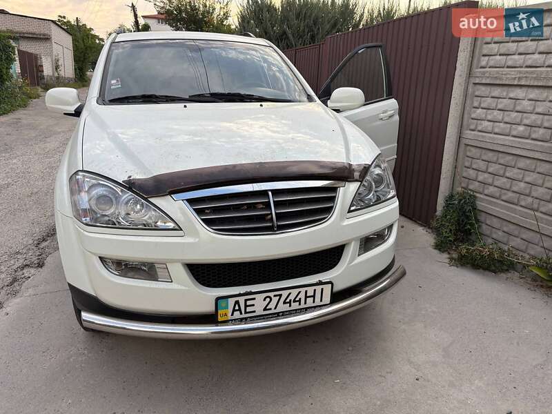 Позашляховик / Кросовер SsangYong Kyron 2013 в 