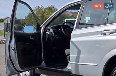 Внедорожник / Кроссовер SsangYong Kyron 2010 в 