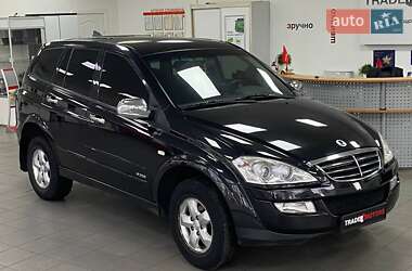 Позашляховик / Кросовер SsangYong Kyron 2010 в 