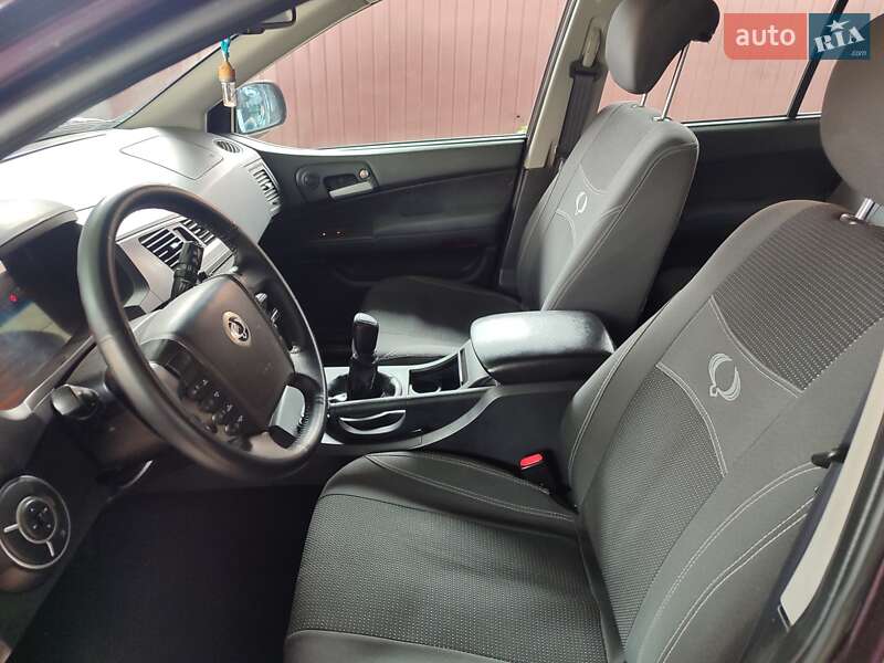 Позашляховик / Кросовер SsangYong Kyron 2010 в Херсоні