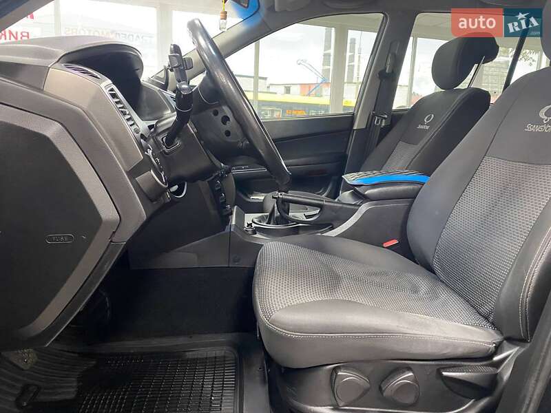 Позашляховик / Кросовер SsangYong Kyron 2010 в Києві