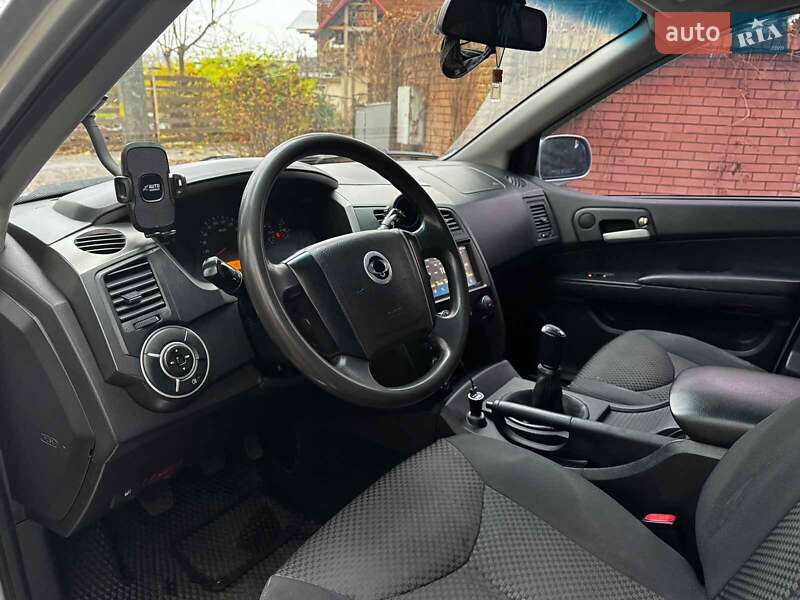 Позашляховик / Кросовер SsangYong Kyron 2010 в Києві