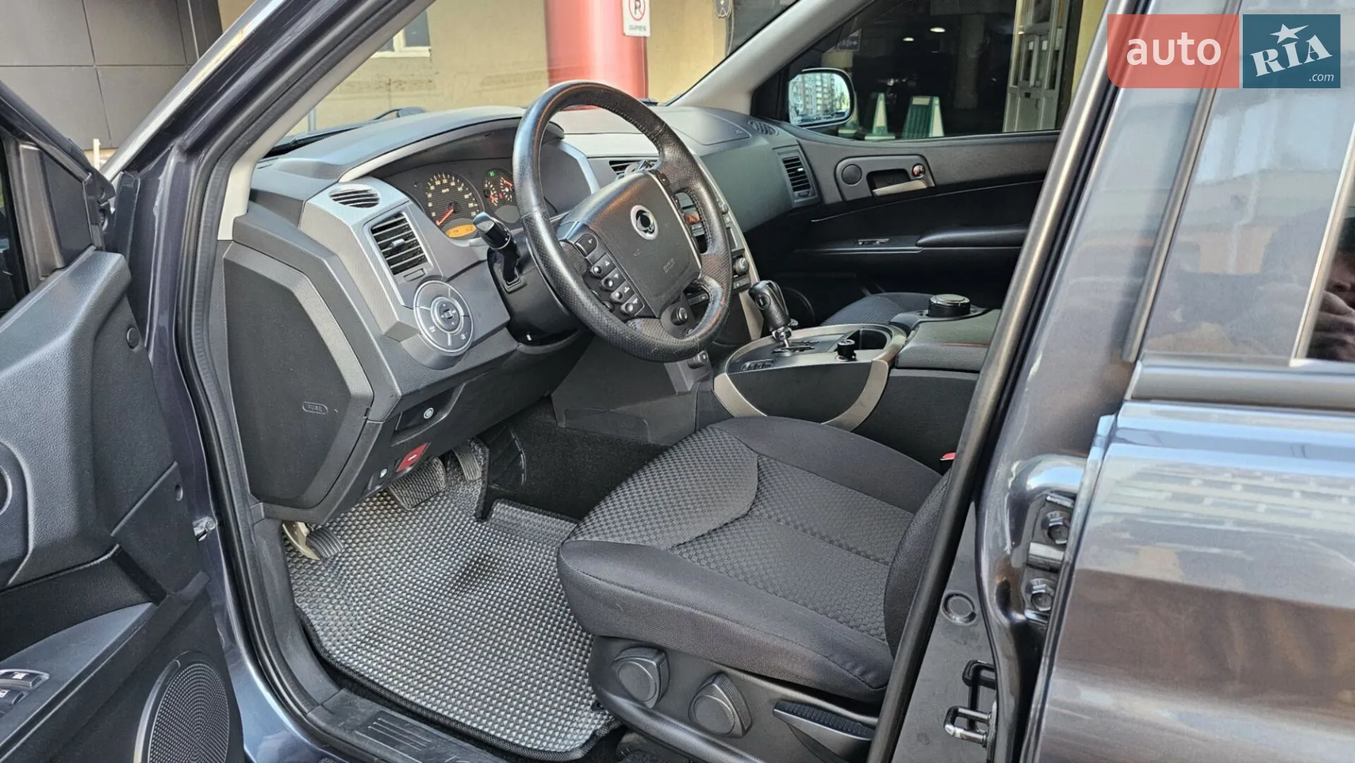 2012 SsangYong Kyron - мініатюра 23