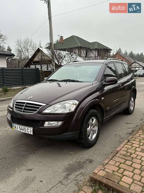 Внедорожник / Кроссовер SsangYong Kyron 2010 в Обухове