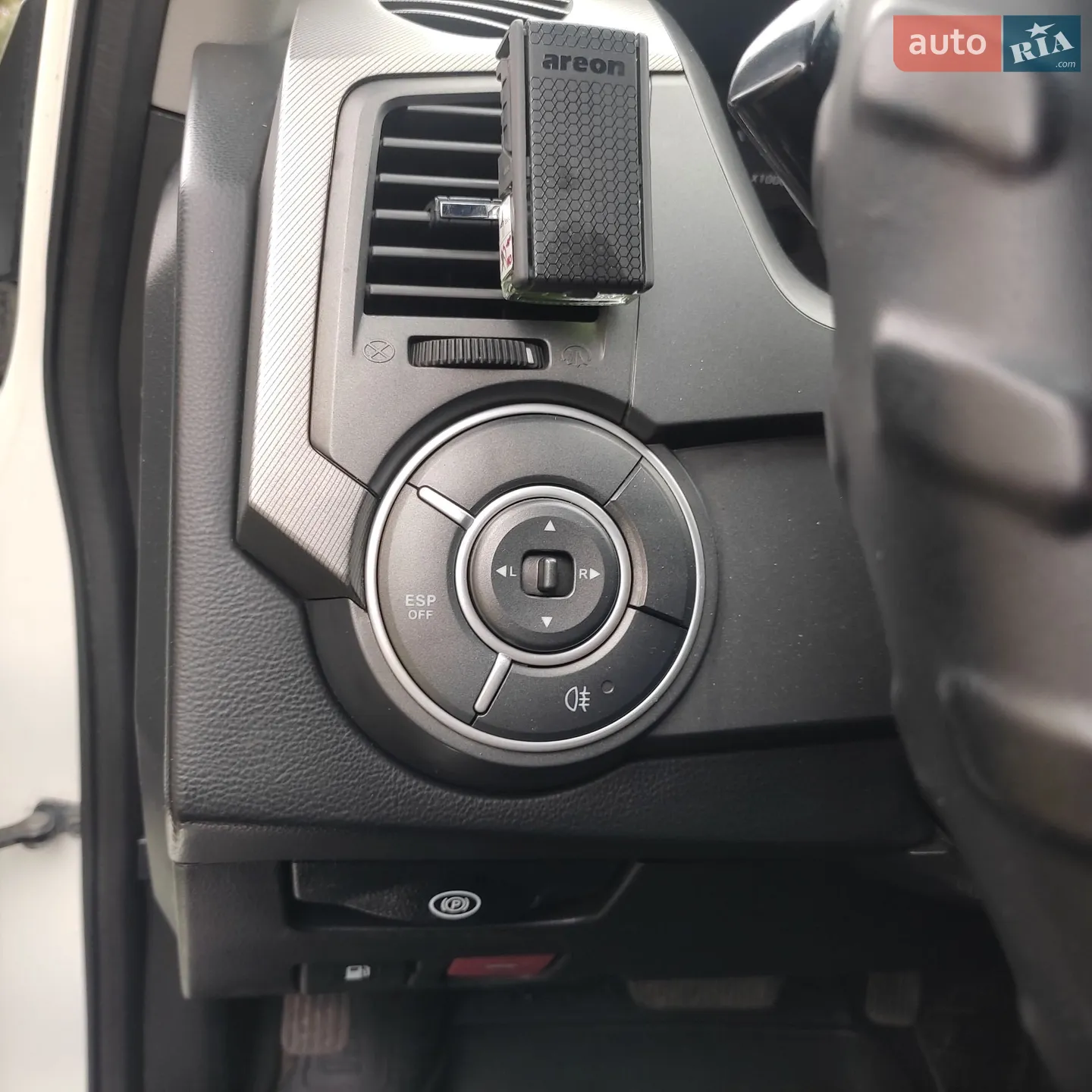 2014 SsangYong Kyron - мініатюра 12