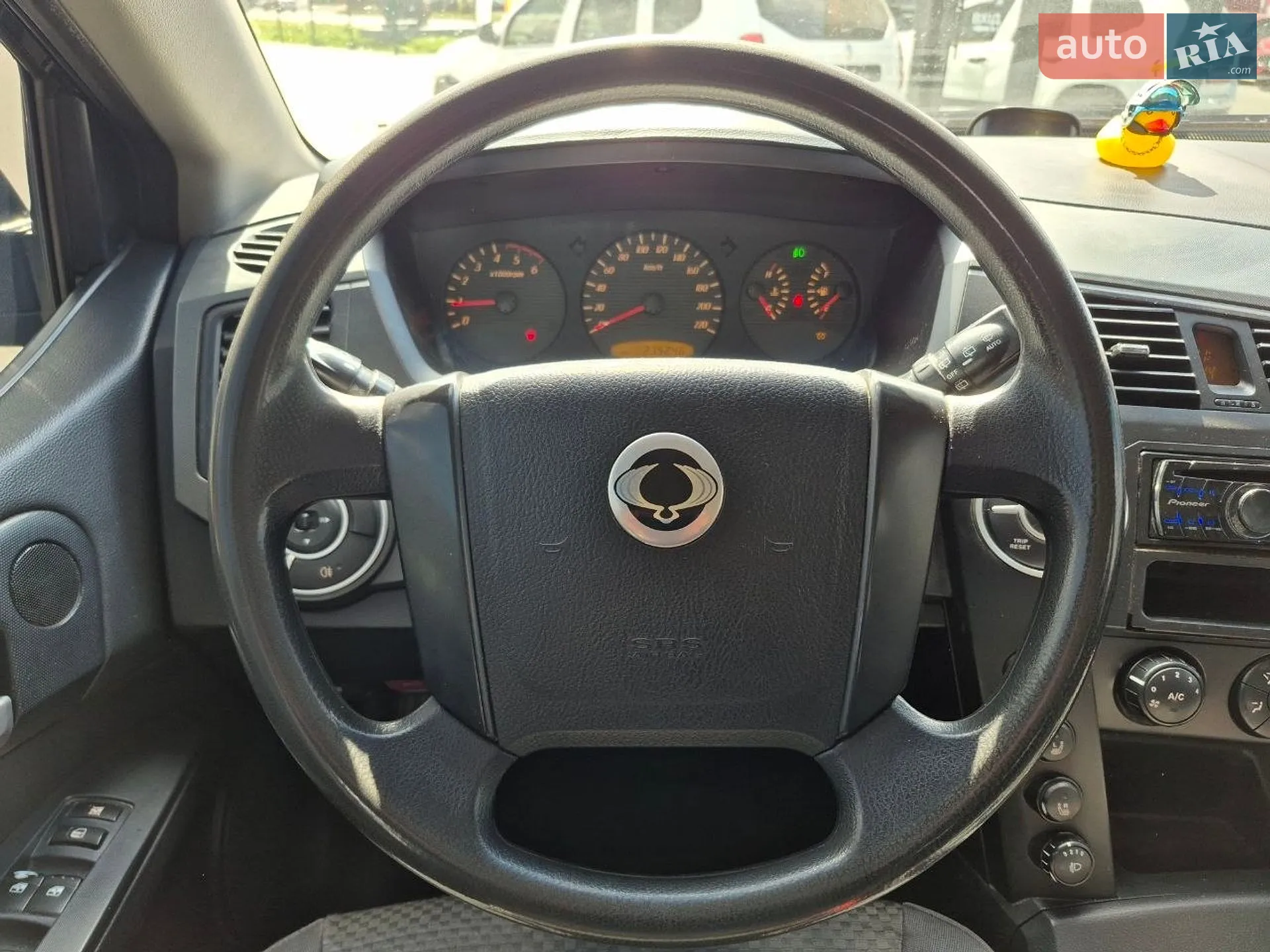 2010 SsangYong Kyron - мініатюра 12