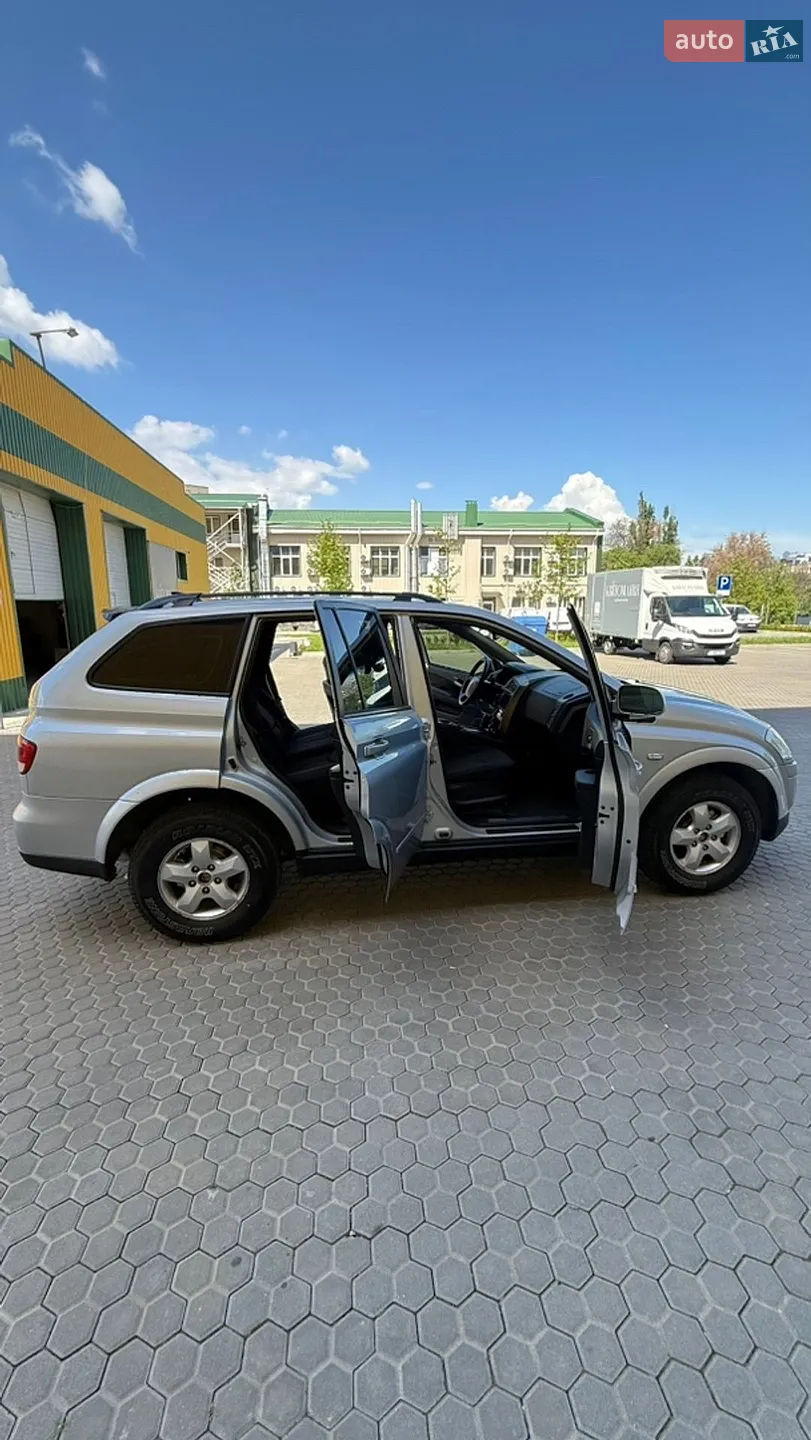 2011 SsangYong Kyron - мініатюра 12