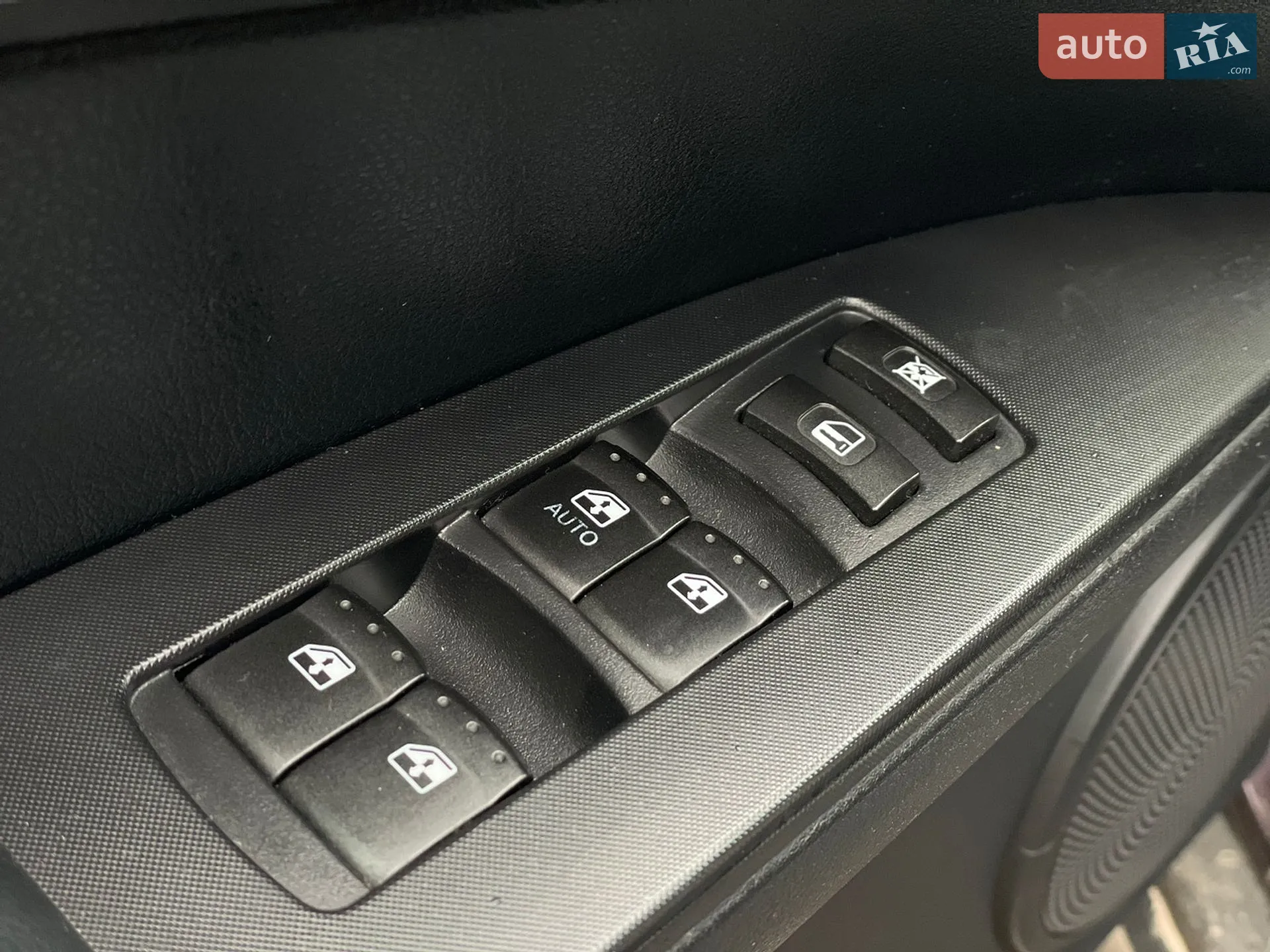 Ssangyong Kyron 2010 VIN Y7WDJ6M00A0008095 фото оголошення 12 з 21