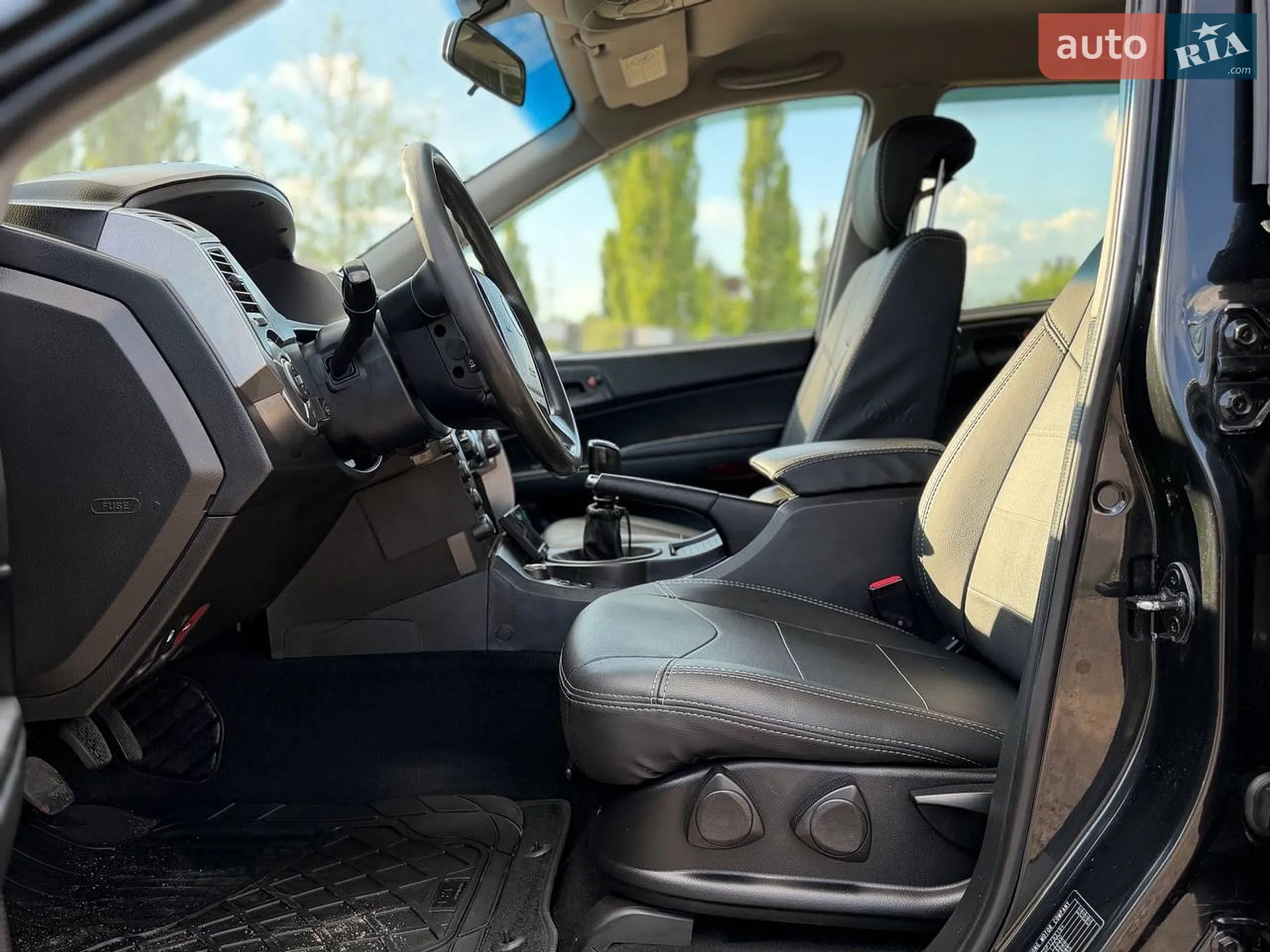 2013 SsangYong Kyron - мініатюра 13