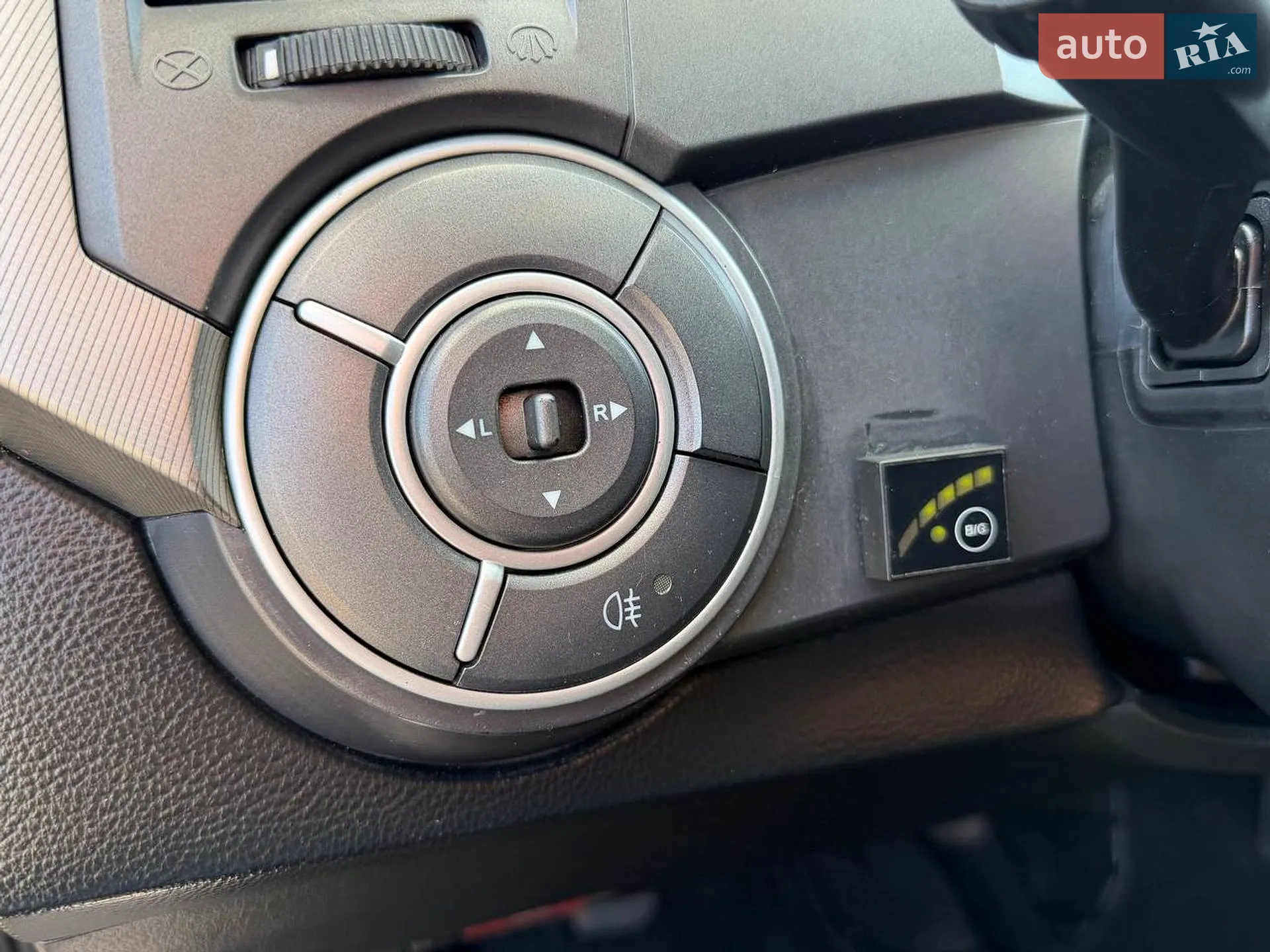 2013 SsangYong Kyron - мініатюра 22