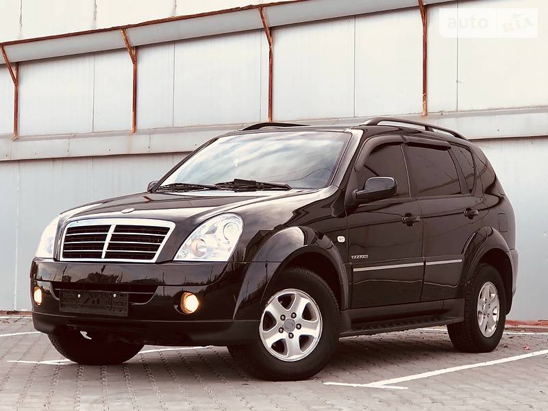 SsangYong Rexton 2009 года