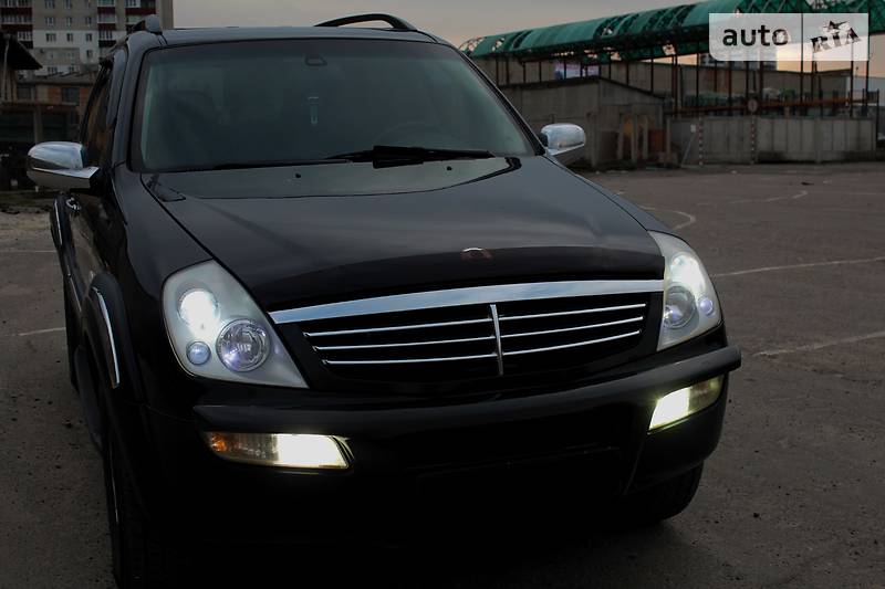 Внедорожник / Кроссовер SsangYong Rexton 2005 в Ровно