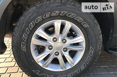 Позашляховик / Кросовер SsangYong Rexton 2013 в 